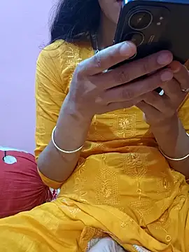 Snapshot of maya-Couple19 chatting on 03-05-26, 05:09 maya-Couple19 online show from 03-05-26, 05:09