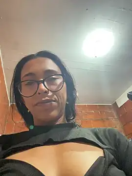 Snapshot of Emma__cumlovee chatting on 06-22-26, 03:08 Emma cumlovee online show from 06-22-26, 03:08