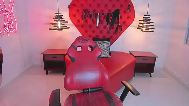 Miiaa Foxyy  online show from 09-16-25, 03:51