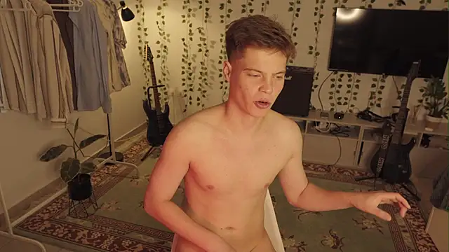 Snapshot of RusBradPitt chatting on 10-20-25, 12:05 RusBradPitt online show from 10-20-25, 12:05