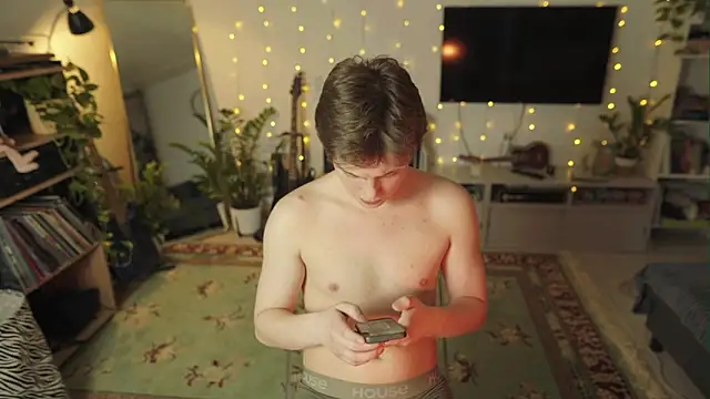 Snapshot of RusBradPitt chatting on 03-10-26, 03:39 RusBradPitt online show from 03-10-26, 03:39