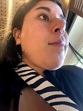 Snapshot of Tokio_Sakura chatting on 09-11-25, 07:03 Tokio Sakura online show from 09-11-25, 07:03