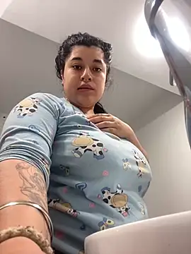 Snapshot of Tokio_Sakura chatting on 09-24-25, 12:25 Tokio Sakura online show from 09-24-25, 12:25