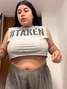 Snapshot of Tokio_Sakura chatting on 10-04-25, 12:52 Tokio Sakura online show from 10-04-25, 12:52