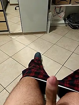 Snapshot of LucifertheGenius chatting on 01-08-26, 12:07 LucifertheGenius online show from 01-08-26, 12:07