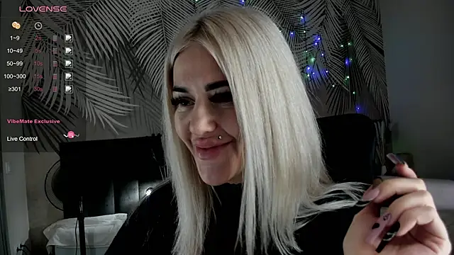 Snapshot of Kira_Key chatting on 03-16-26, 01:55 Kira Key online show from 03-16-26, 01:55