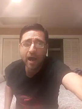 Snapshot of Gearsuit chatting on 10-23-25, 02:55 Gearsuit online show from 10-23-25, 02:55