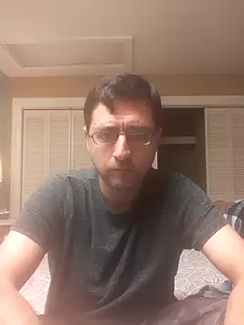 Snapshot of Gearsuit chatting on 11-15-25, 06:11 Gearsuit online show from 11-15-25, 06:11