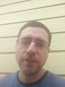 Snapshot of Gearsuit chatting on 12-16-25, 09:20 Gearsuit online show from 12-16-25, 09:20