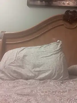 Snapshot of Gearsuit chatting on 01-13-26, 09:03 Gearsuit online show from 01-13-26, 09:03