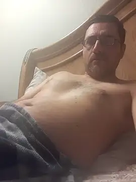 Snapshot of Gearsuit chatting on 01-17-26, 01:21 Gearsuit online show from 01-17-26, 01:21