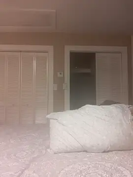 Snapshot of Gearsuit chatting on 02-03-26, 10:09 Gearsuit online show from 02-03-26, 10:09