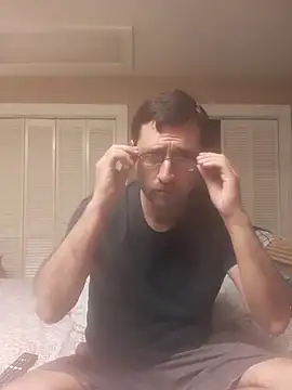 Snapshot of Gearsuit chatting on 02-18-26, 08:43 Gearsuit online show from 02-18-26, 08:43