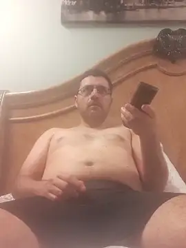 Snapshot of Gearsuit chatting on 02-22-26, 12:45 Gearsuit online show from 02-22-26, 12:45