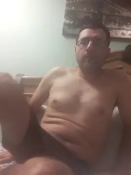 Snapshot of Gearsuit chatting on 02-22-26, 11:03 Gearsuit online show from 02-22-26, 11:03