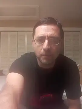 Snapshot of Gearsuit chatting on 03-03-26, 01:23 Gearsuit online show from 03-03-26, 01:23