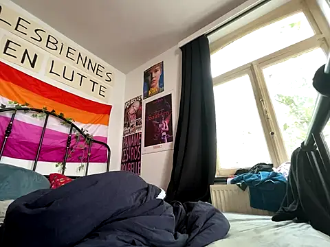 Snapshot of Styxlust chatting on 09-08-25, 04:06 Styxlust online show from 09-08-25, 04:06