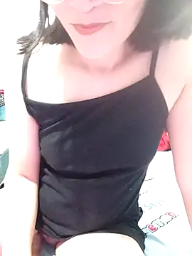 Thaohoa love online show from 11-07-25, 08:53