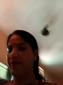 Snapshot of Riya_jaan12 chatting on 09-26-25, 03:21 Riya jaan12 online show from 09-26-25, 03:21