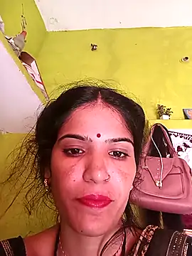 Snapshot of Riya_jaan12 chatting on 10-08-25, 03:15 Riya jaan12 online show from 10-08-25, 03:15