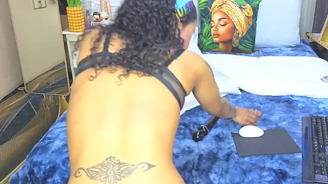 Snapshot of CaramelNatashaxx chatting on 03-02-26, 05:08 CaramelNatashaxx online show from 03-02-26, 05:08