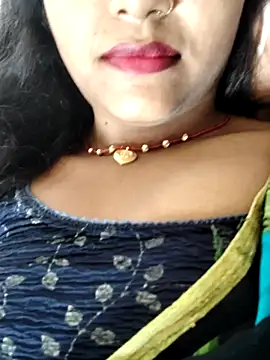 Snapshot of AnanyaKapoor89 chatting on 09-23-25, 05:21 AnanyaKapoor89 online show from 09-23-25, 05:21