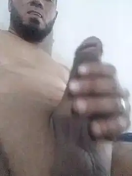 Snapshot of Miler247198 chatting on 06-15-26, 01:19 Miler247198 online show from 06-15-26, 01:19