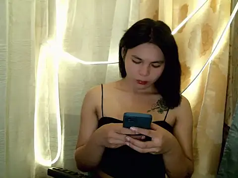 kera metina online show from 06-14-26, 12:30