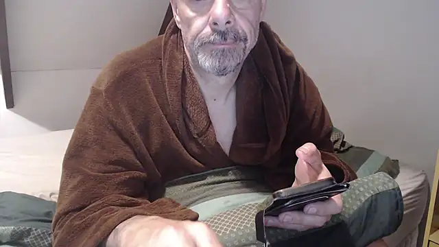 idiotpig66 online show from 03-06-25, 04:38