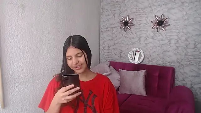 Snapshot of Evagirl69 chatting on 09-26-25, 12:09 Evagirl69 online show from 09-26-25, 12:09