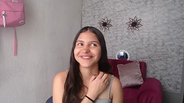 Snapshot of Evagirl69 chatting on 11-11-25, 06:30 Evagirl69 online show from 11-11-25, 06:30