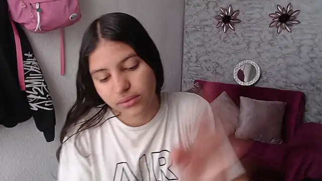 Snapshot of Evagirl69 chatting on 11-24-25, 12:27 Evagirl69 online show from 11-24-25, 12:27