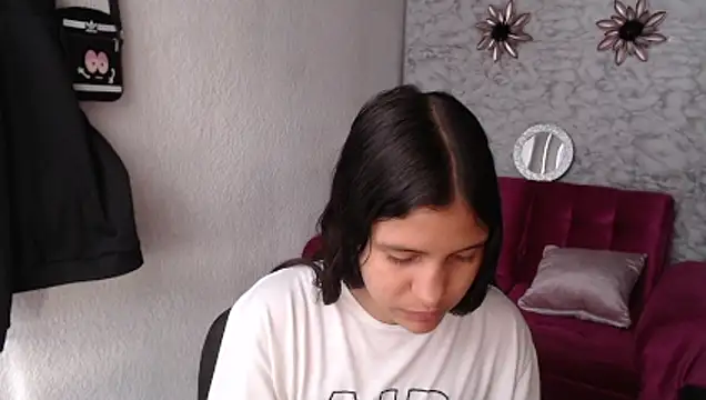 Snapshot of Evagirl69 chatting on 01-09-26, 12:30 Evagirl69 online show from 01-09-26, 12:30