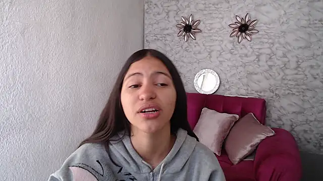 Snapshot of Evagirl69 chatting on 02-10-26, 12:20 Evagirl69 online show from 02-10-26, 12:20