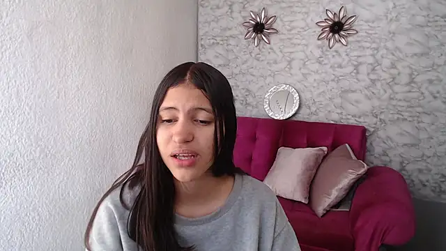 Snapshot of Evagirl69 chatting on 02-11-26, 12:32 Evagirl69 online show from 02-11-26, 12:32