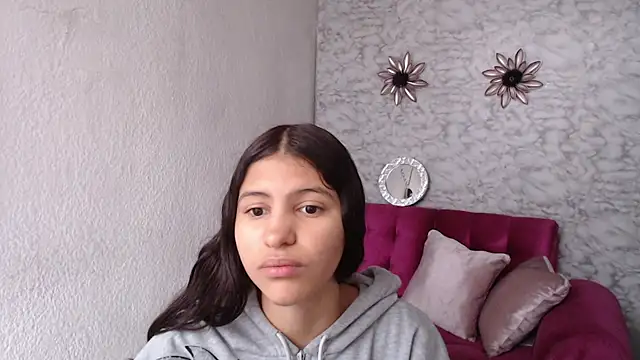 Snapshot of Evagirl69 chatting on 02-19-26, 12:12 Evagirl69 online show from 02-19-26, 12:12