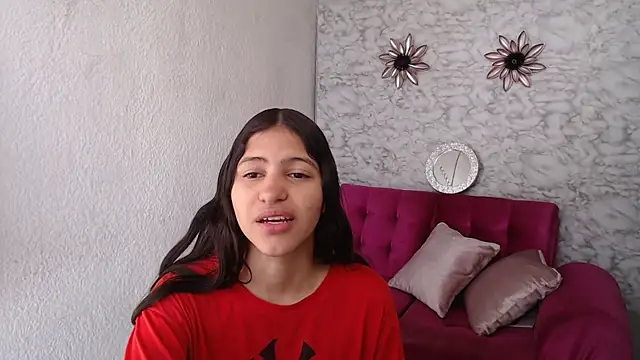 Snapshot of Evagirl69 chatting on 02-20-26, 12:16 Evagirl69 online show from 02-20-26, 12:16