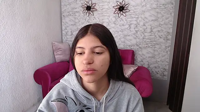 Snapshot of Evagirl69 chatting on 02-27-26, 12:16 Evagirl69 online show from 02-27-26, 12:16