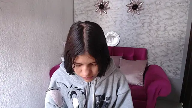 Evagirl69 online show from 06-26-26, 12:20