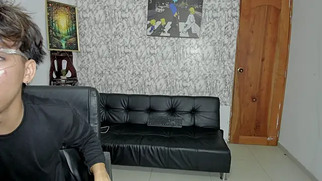 Snapshot of sebastian_jhonson chatting on 10-08-25, 03:59 sebastian jhonson online show from 10-08-25, 03:59