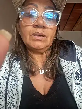Vickysweeeettt online show from 06-24-26, 07:24