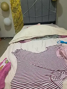 Vickysweeeettt online show from 06-26-26, 04:28