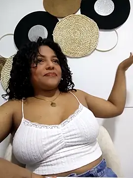 veronica em1 online show from 03-18-26, 01:25