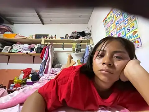 littlebunny31 online show from 06-13-26, 04:43