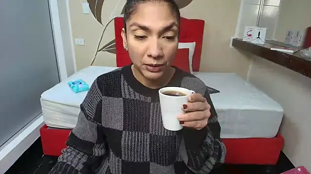 SexyRachel  online show from 09-10-25, 12:05