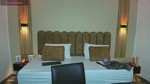 SexyRachel  online show from 10-07-25, 11:51