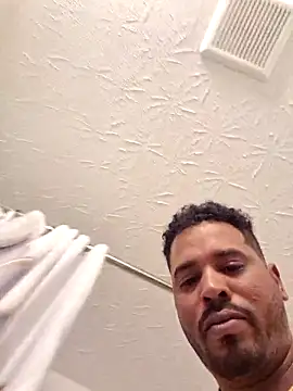 Danypeluche online show from 10-30-25, 03:52