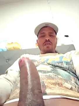 Snapshot of Danypeluche chatting on 02-21-26, 12:06 Danypeluche online show from 02-21-26, 12:06