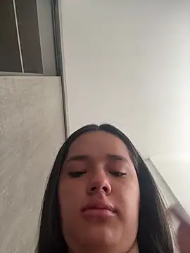 Luciaparker03 online show from 07-17-26, 12:56