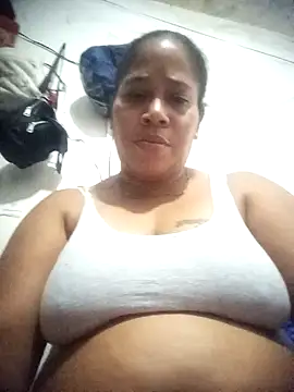 Snapshot of Big_ass_submissive chatting on 12-21-25, 10:39 Big ass submissive online show from 12-21-25, 10:39